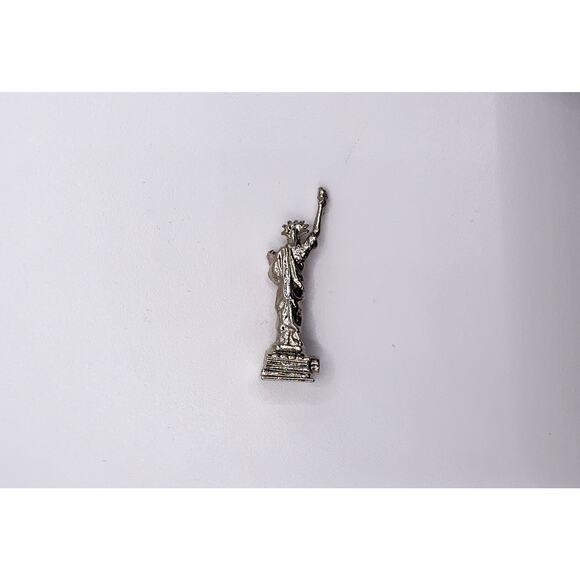 Vintage Wells Sterling Statue of Liberty Figural Clasp Half - Picture 2 of 6
